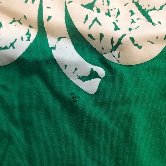 Besser Bay St. Patrick’s Day shamrock t-shirt. - Picture 3 of 6